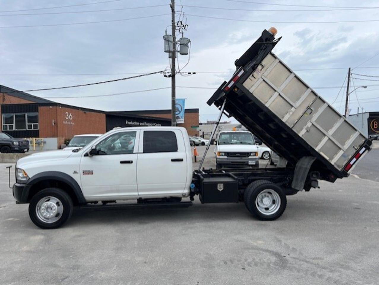 2012 RAM 4500 4WD Crew Cab 173  WB 60  CA ST Photo3