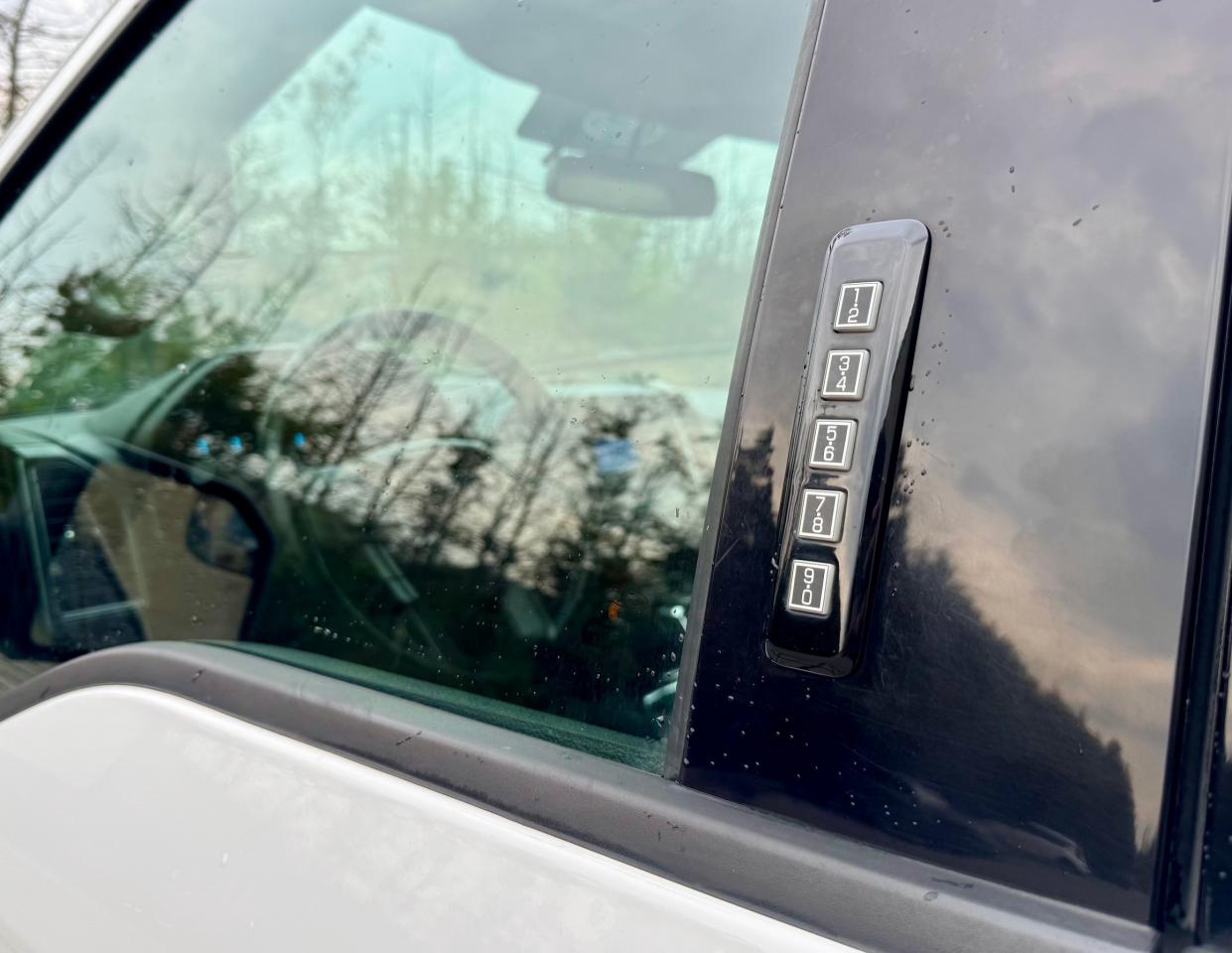 2018 Ford F-150 XLT 4WD SuperCrew 5.5' Box Certified NoAccidents F Photo