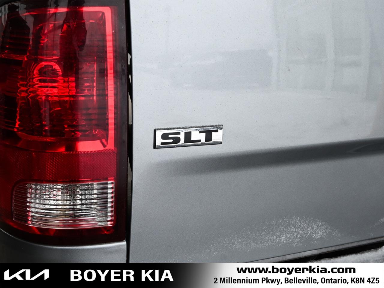 2023 RAM 1500 Classic SLT HEMI Photo