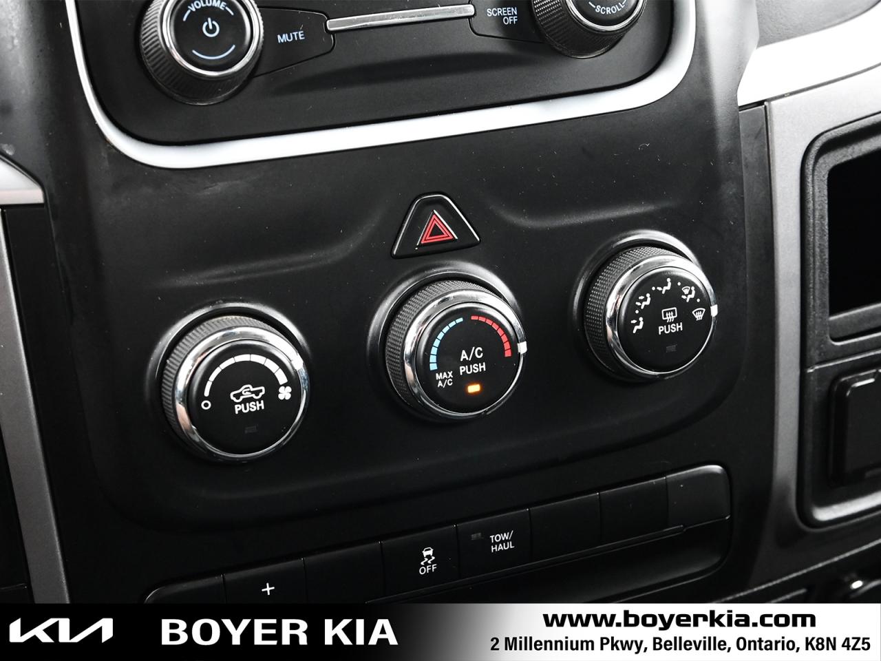 2023 RAM 1500 Classic SLT HEMI Photo