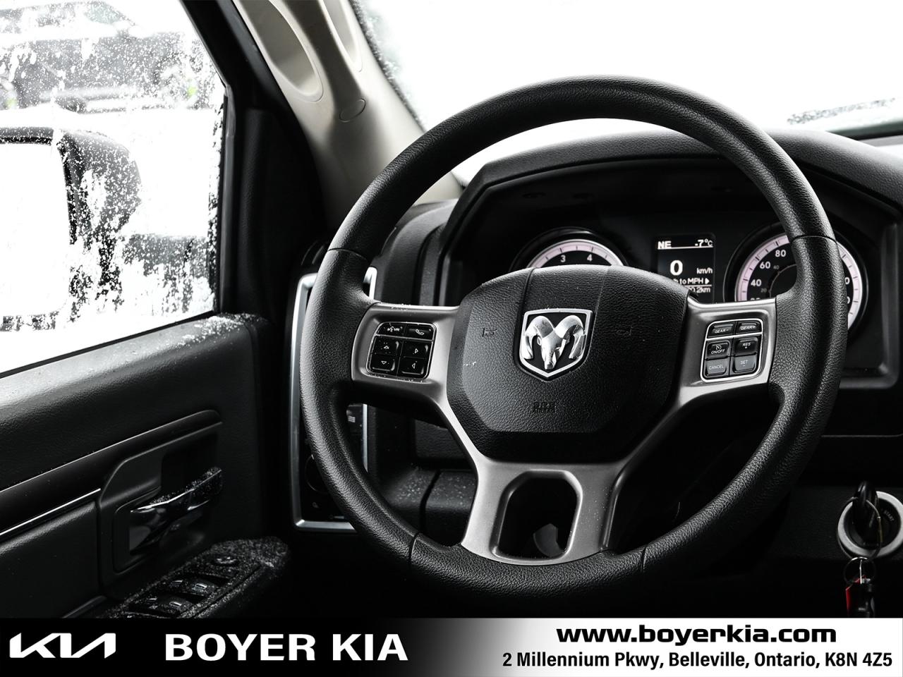 2023 RAM 1500 Classic SLT HEMI Photo