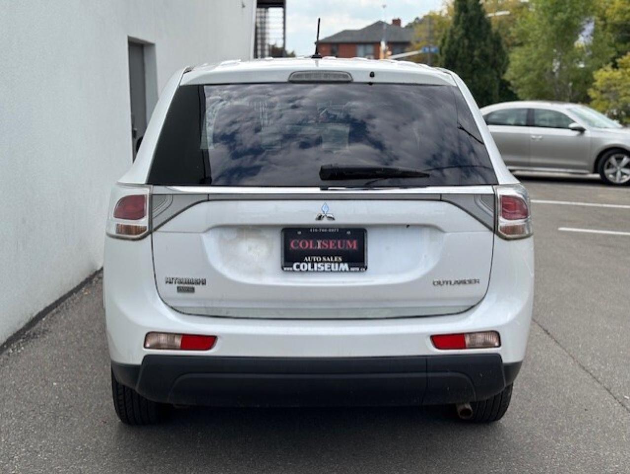 2014 Mitsubishi Outlander 4WD **ES** 4 CYLINDER-BLUETOOTH-ALLOYS-CERTIFIED! Photo