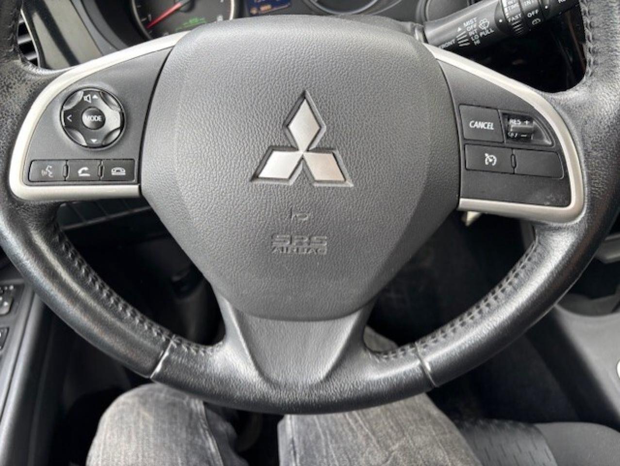 2014 Mitsubishi Outlander 4WD **ES** 4 CYLINDER-BLUETOOTH-ALLOYS-CERTIFIED! Photo