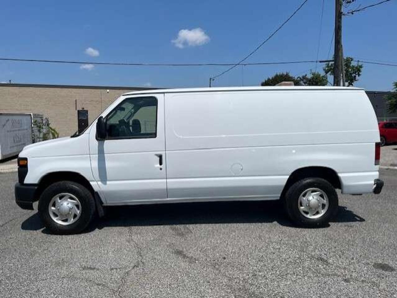 2013 Ford Econoline E-250 CARGO VAN-1 OWNER-CERTIFIED-SHELVES-TOW PKG Photo1