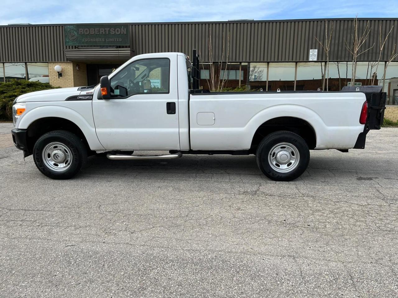 2011 Ford F-250 4WD **TOMMY POWER LIFT TAILGATE** LONGBOXXX!!! Photo