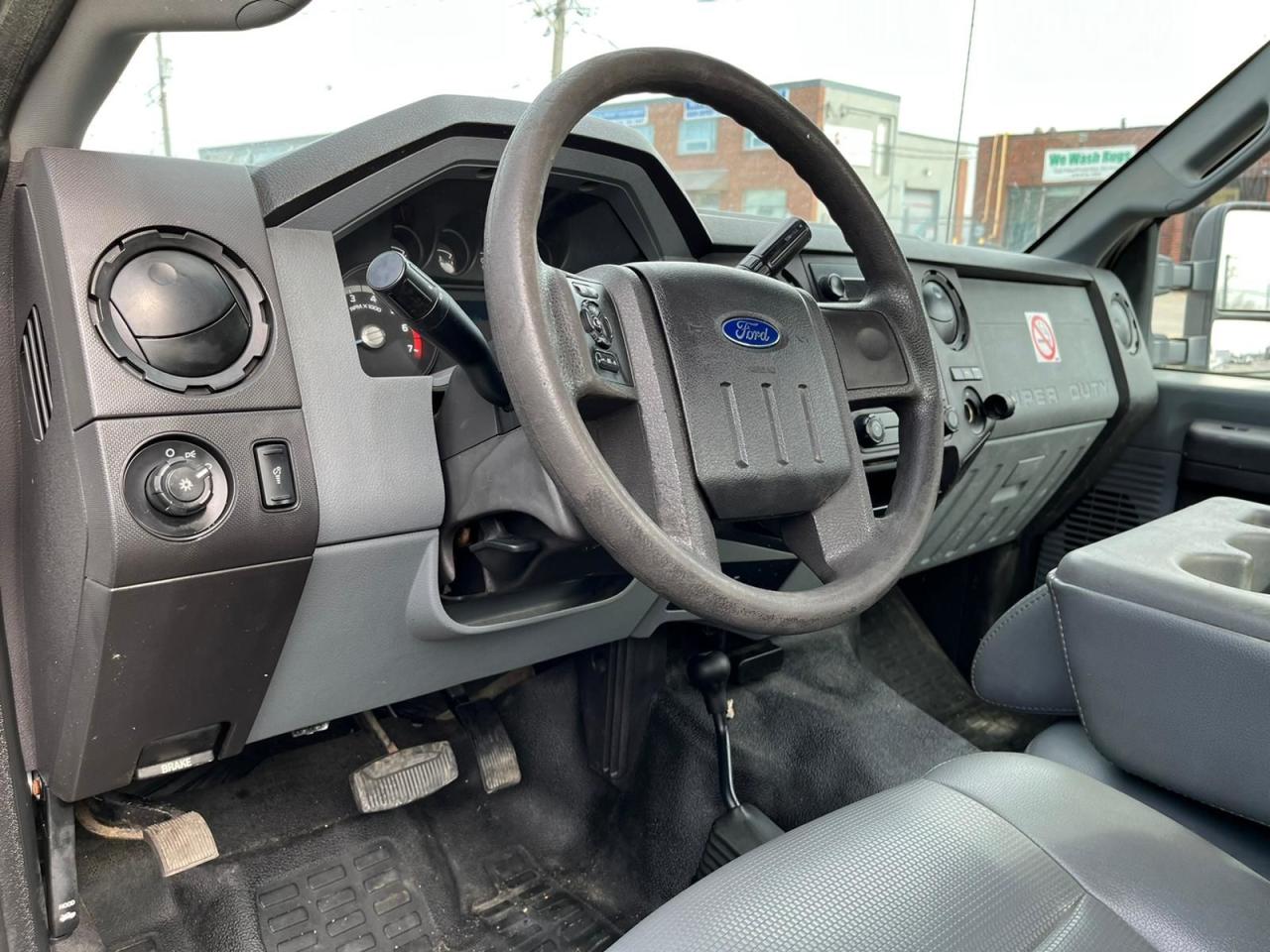 2011 Ford F-250 4WD **TOMMY POWER LIFT TAILGATE** LONGBOXXX!!! Photo