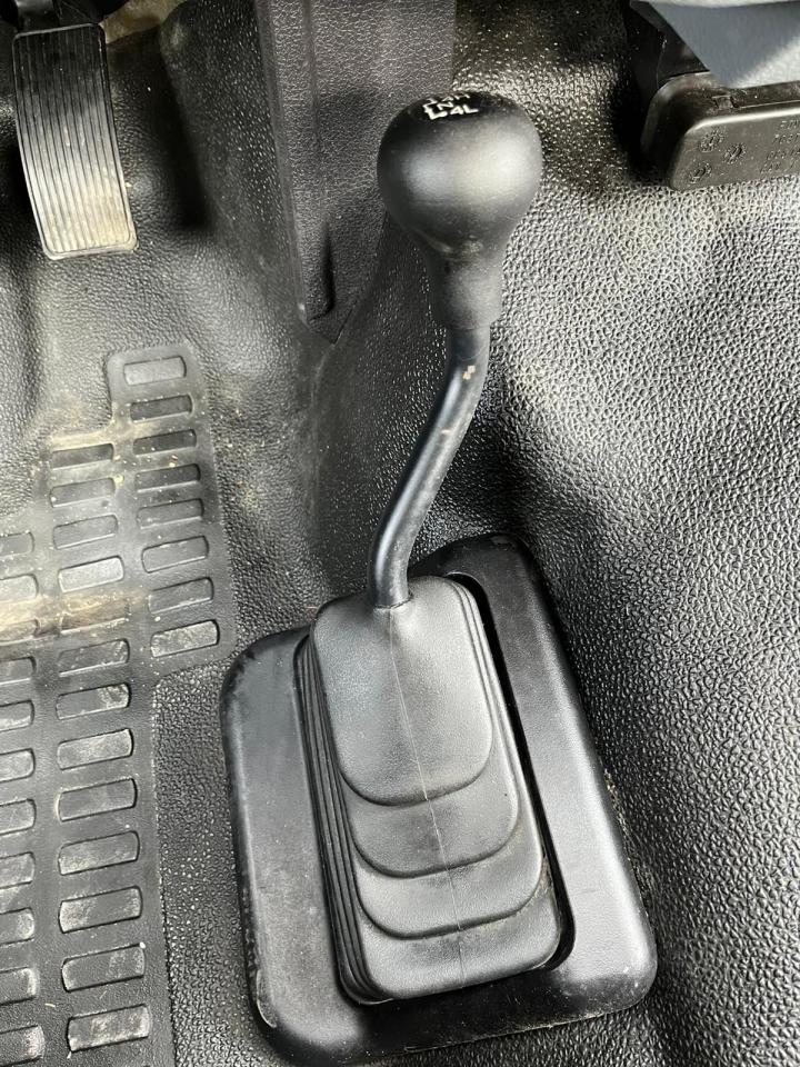 2011 Ford F-250 4WD **TOMMY POWER LIFT TAILGATE** LONGBOXXX!!! Photo