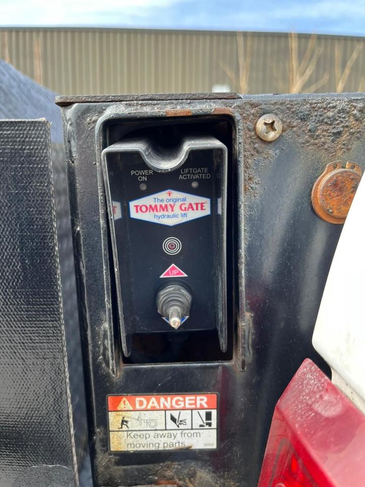2011 Ford F-250 4WD **TOMMY POWER LIFT TAILGATE** LONGBOXXX!!! Photo