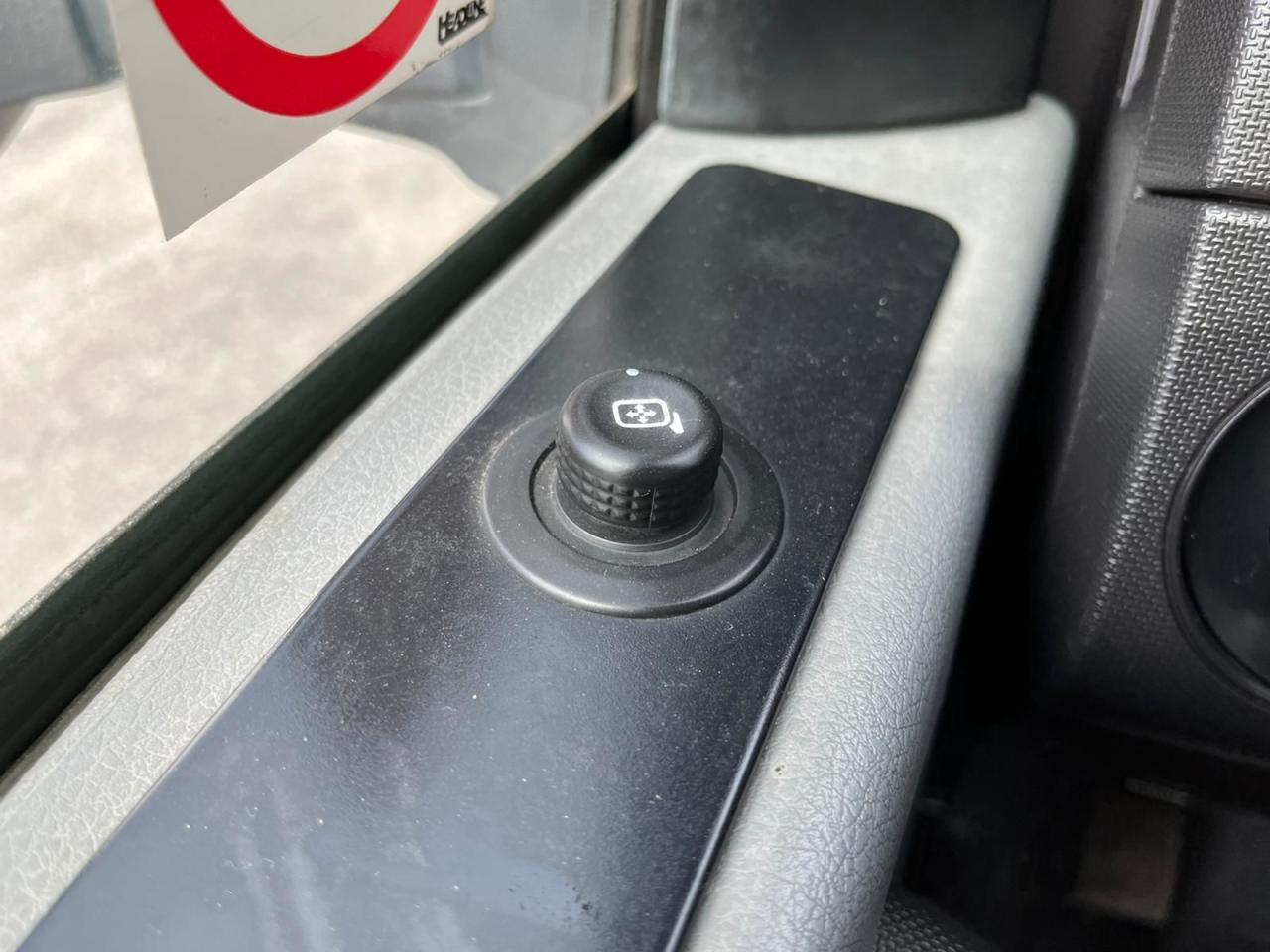 2011 Ford F-250 4WD **TOMMY POWER LIFT TAILGATE** LONGBOXXX!!! Photo