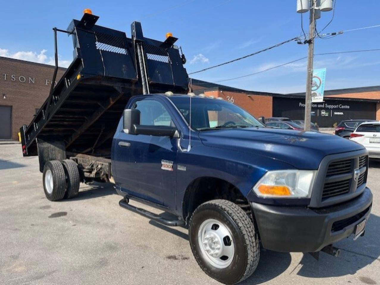 2012 RAM 3500 4WD-V8 HEMI-11 FOOT DEL DUMP BOX-1 OWNER-CERTIFIED Photo