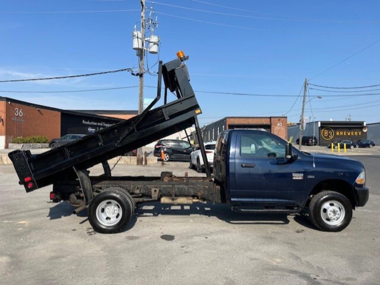 2012 RAM 3500 4WD-V8 HEMI-11 FOOT DEL DUMP BOX-1 OWNER-CERTIFIED Photo