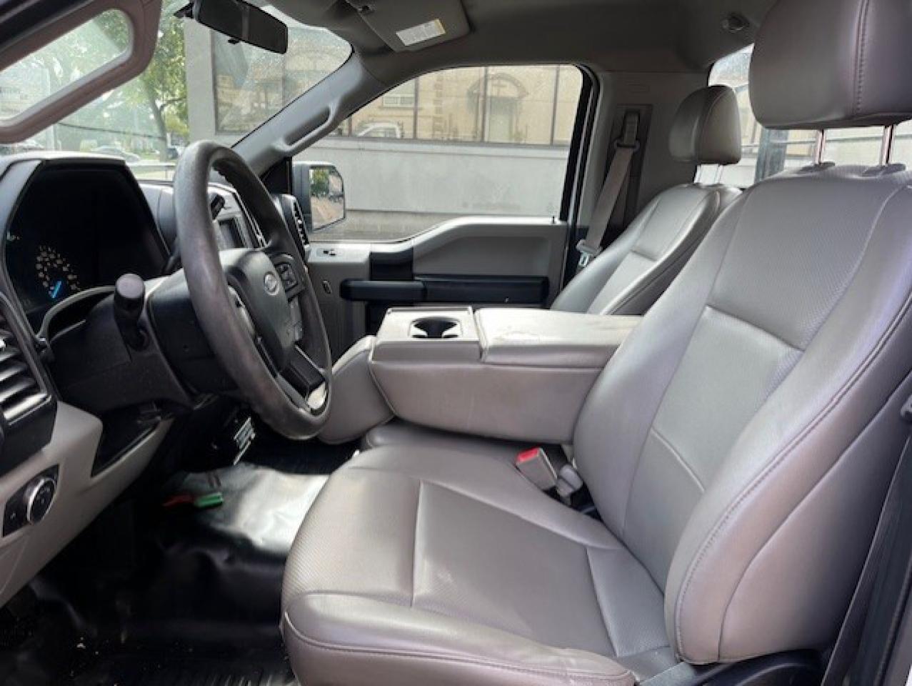 2018 Ford F-150 XL Reg Cab 8' LONG BOX-TOW PKG-BACK RACK-CERTIFIED Photo