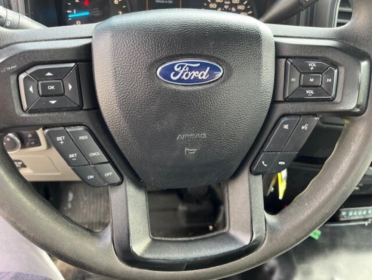 2018 Ford F-150 XL Reg Cab 8' LONG BOX-TOW PKG-BACK RACK-CERTIFIED Photo