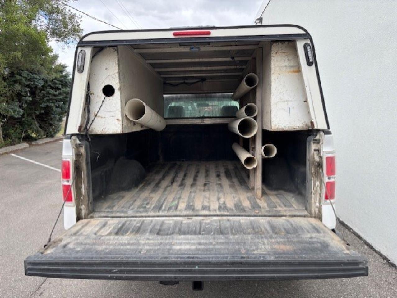 2014 Ford F-150 XL 2 DOOR 8 FOOT LONG BOX-CAP-1 OWNER-CERTIFIED!! Photo