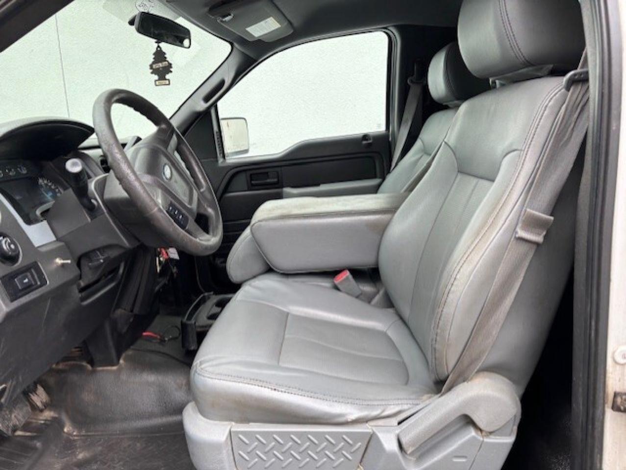 2014 Ford F-150 XL 2 DOOR 8 FOOT LONG BOX-CAP-1 OWNER-CERTIFIED!! Photo