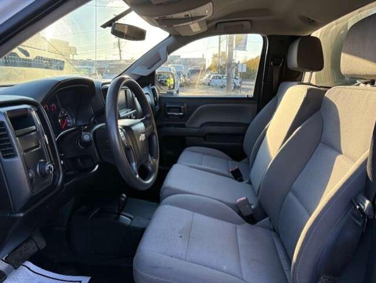 2018 Chevrolet Silverado 1500 4WD V8 REGULAR CAB LONG BOX-CAMERA-CAP-LADDER RACK Photo