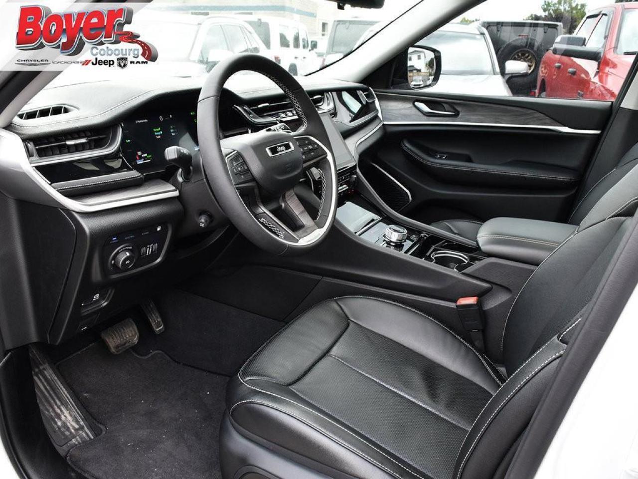 2023 Jeep Grand Cherokee 4xe LIMITED PHEV HYBRID Photo