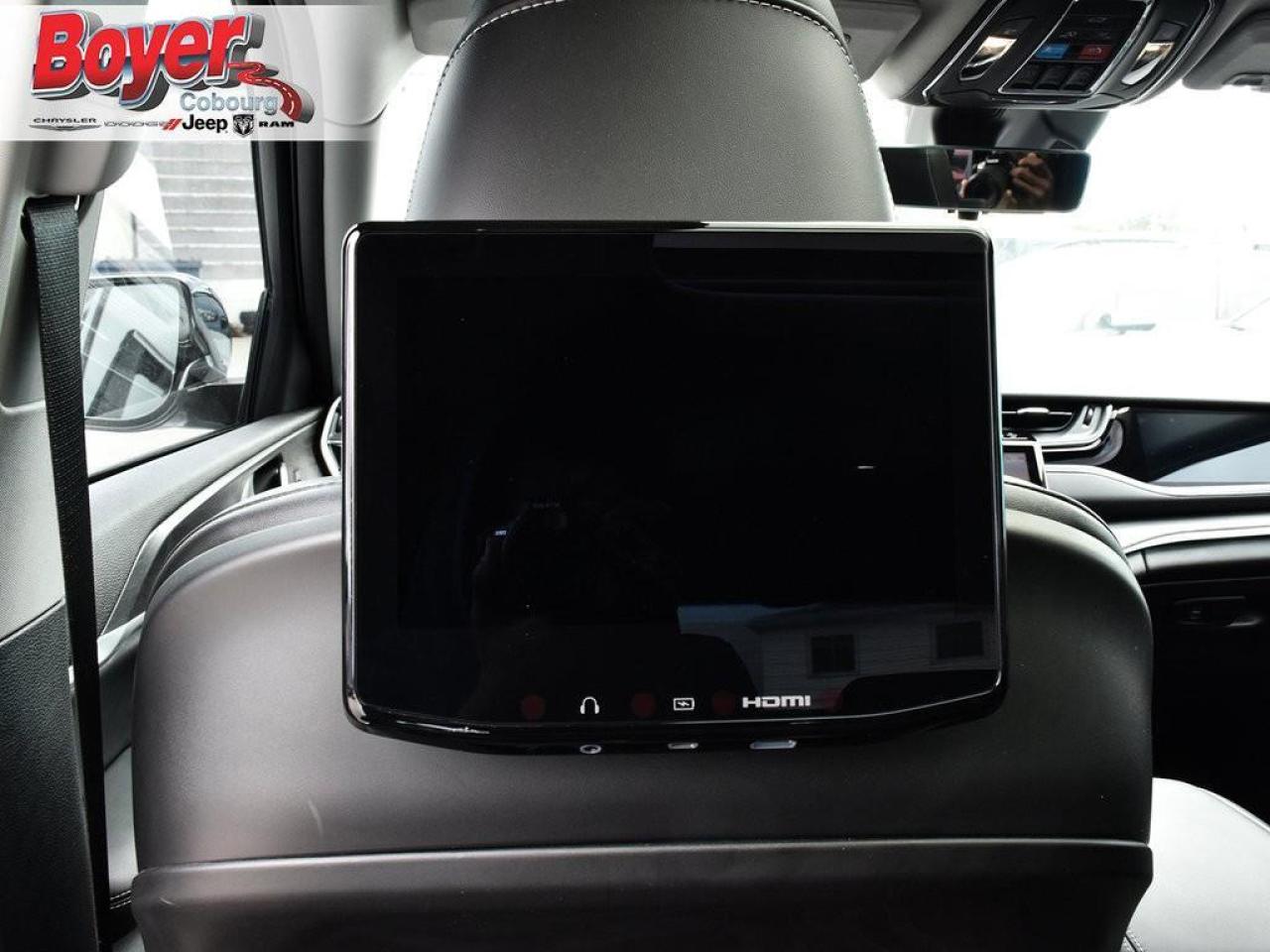 2023 Jeep Grand Cherokee 4xe LIMITED PHEV HYBRID Photo