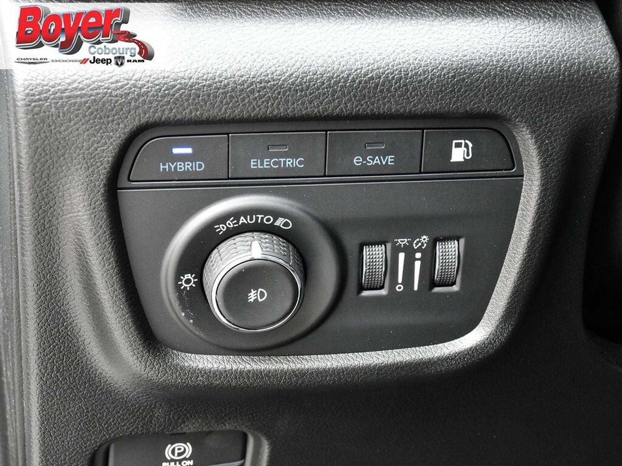 2023 Jeep Grand Cherokee 4xe 4x4 Photo
