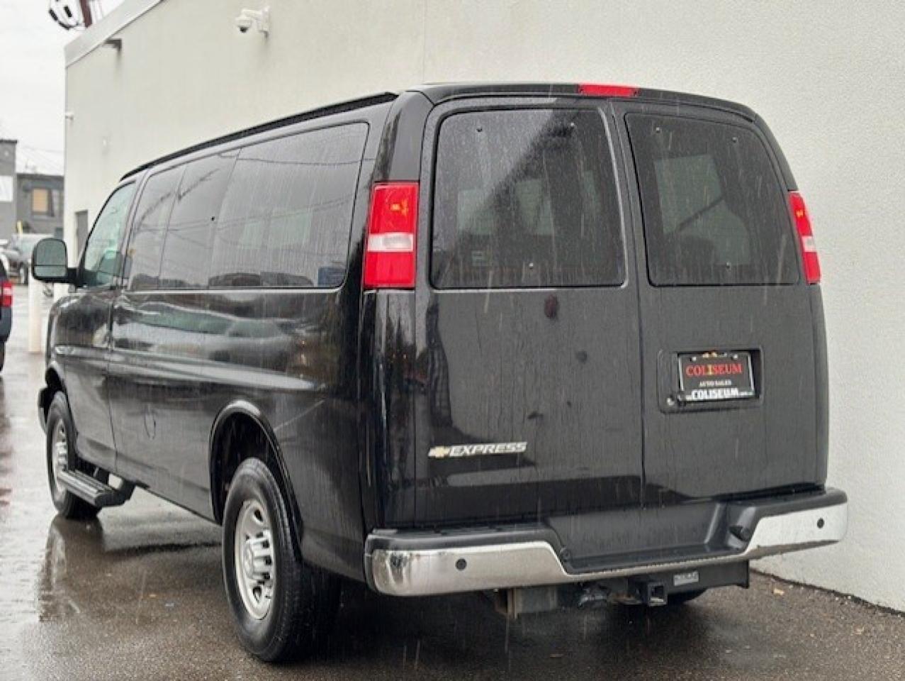 2021 Chevrolet Express Passenger LS 2500 **12 PASS-ONLY 13,457KM-CAMERA-WE FINANCE* Photo