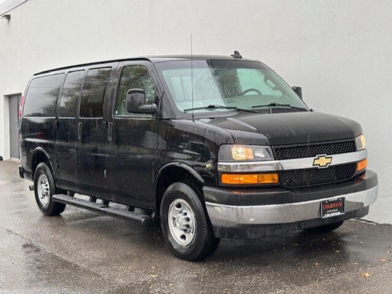 2021 Chevrolet Express Passenger LS 2500 **12 PASS-ONLY 13,457KM-CAMERA-WE FINANCE* Photo