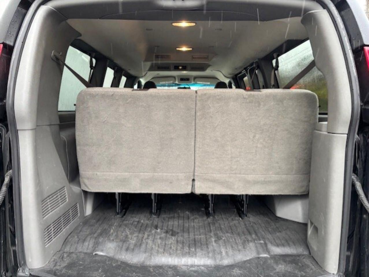 2021 Chevrolet Express Passenger LS 2500 **12 PASS-ONLY 13,457KM-CAMERA-WE FINANCE* Photo