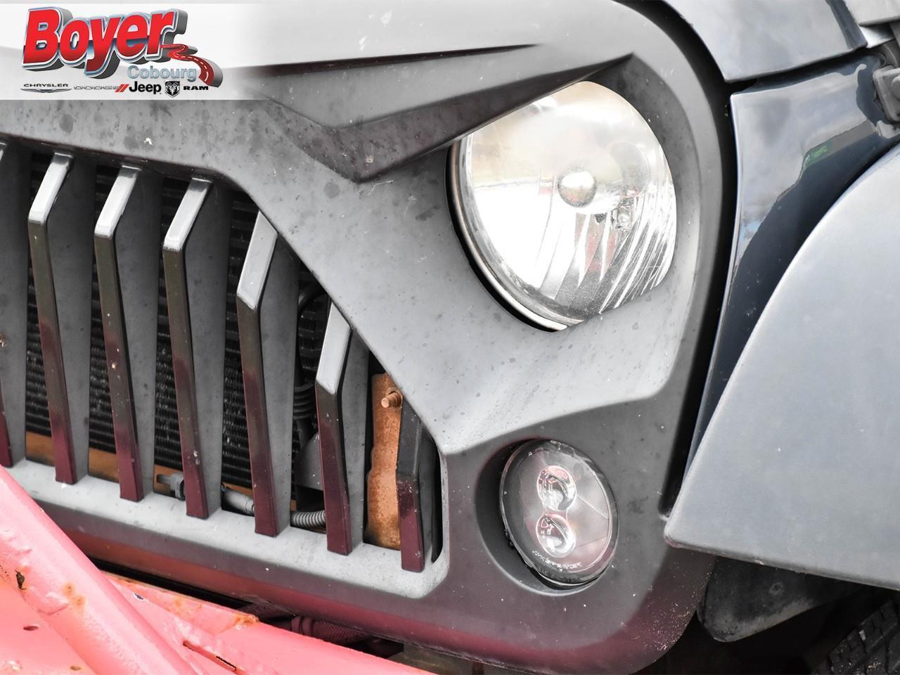 2017 Jeep WRANGLER UNLIMITED Sport Photo