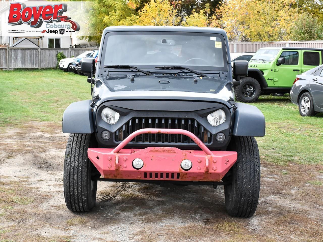 2017 Jeep WRANGLER UNLIMITED Sport Photo2