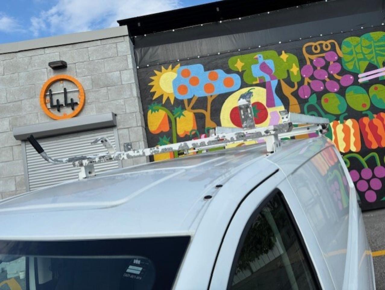 2018 Mercedes-Benz Metris Cargo Van 126WB-BACK UP CAMERA-NO WINDOWS-DIVIDER-WE FINANCE Photo