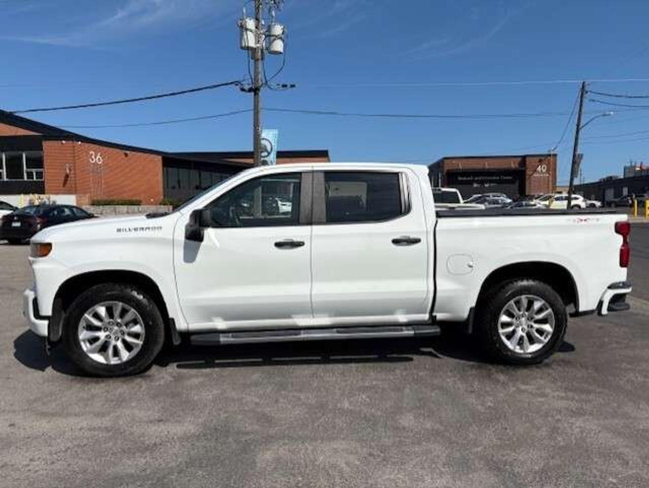 2019 Chevrolet Silverado 1500 CUSTOM 4WD-BACK UP CAMERA-TONNEAU COVER-NEW TIRES! Photo1