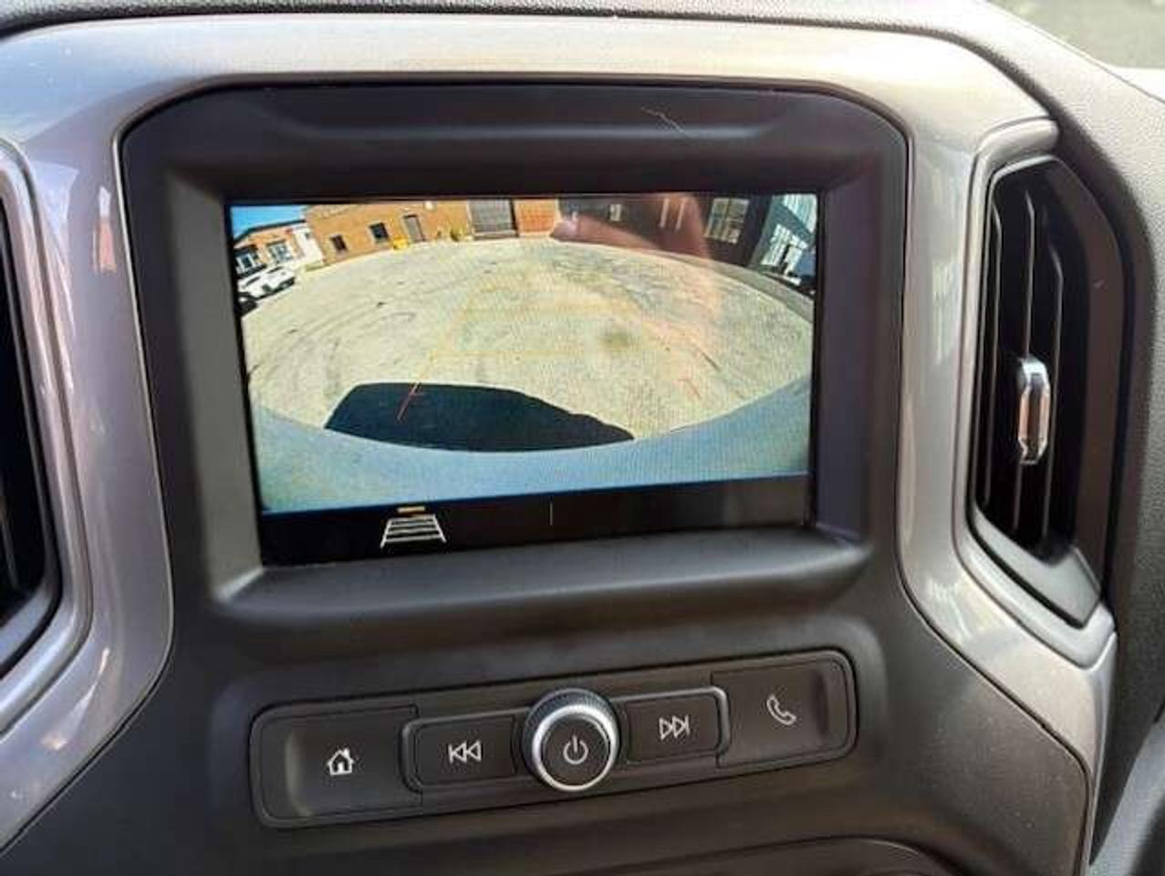 2019 Chevrolet Silverado 1500 CUSTOM 4WD-BACK UP CAMERA-TONNEAU COVER-NEW TIRES! Photo