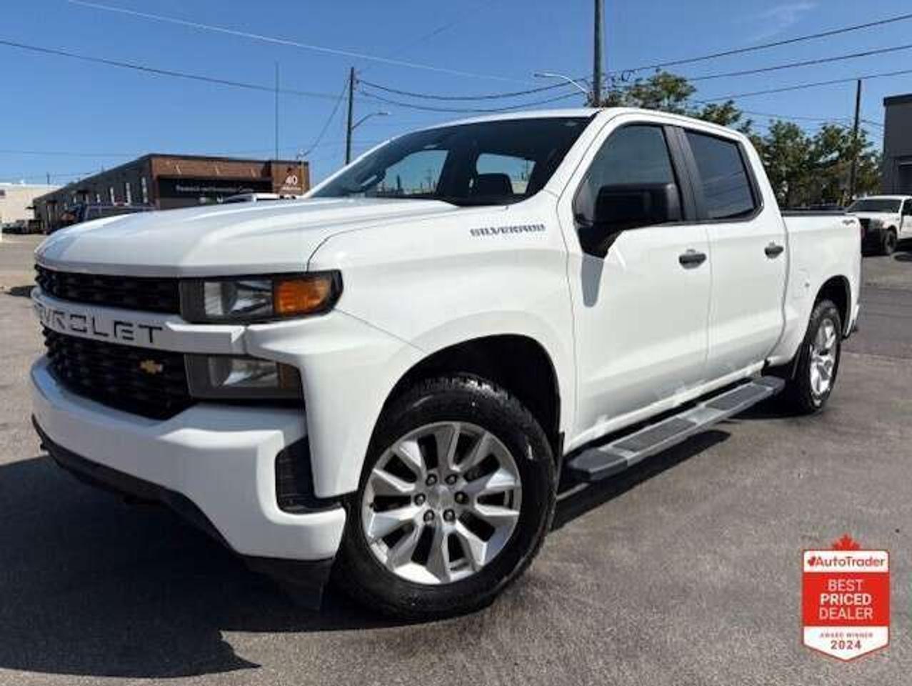2019 Chevrolet Silverado 1500 CUSTOM 4WD-BACK UP CAMERA-TONNEAU COVER-NEW TIRES! Photo