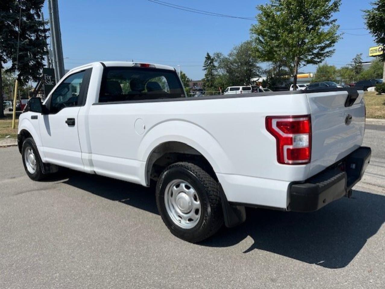 2018 Ford F-150 XL V8 5.0L REGULAR CAB 8' LONG BOX-CAMERA-TOW PKG. Photo