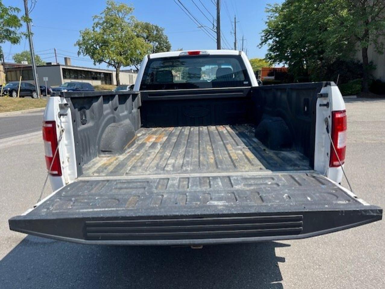2018 Ford F-150 XL V8 5.0L REGULAR CAB 8' LONG BOX-CAMERA-TOW PKG. Photo4