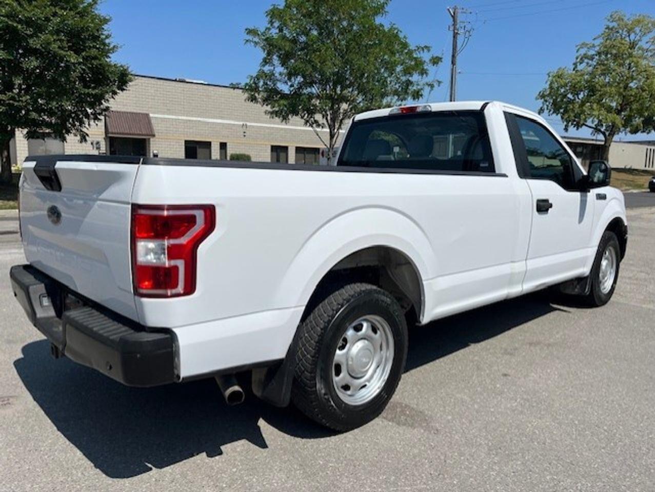 2018 Ford F-150 XL V8 5.0L REGULAR CAB 8' LONG BOX-CAMERA-TOW PKG. Photo