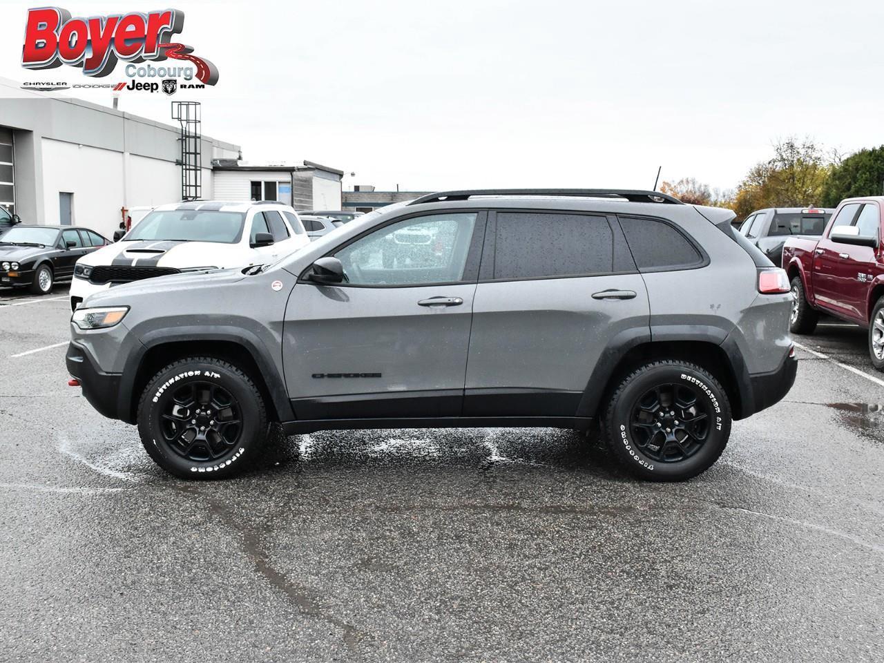 2023 Jeep Cherokee Trailhawk Photo4