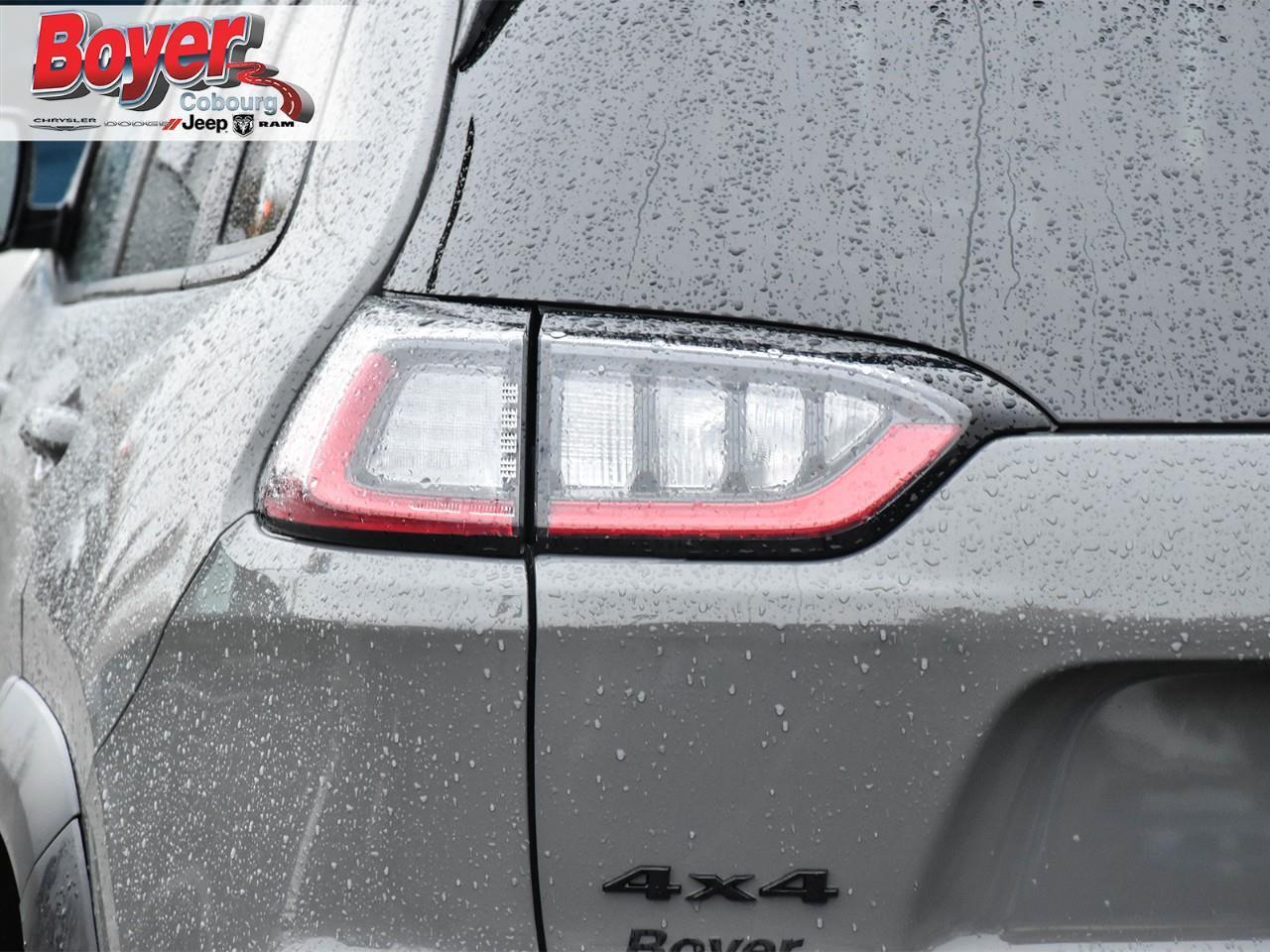 2023 Jeep Cherokee Trailhawk Photo