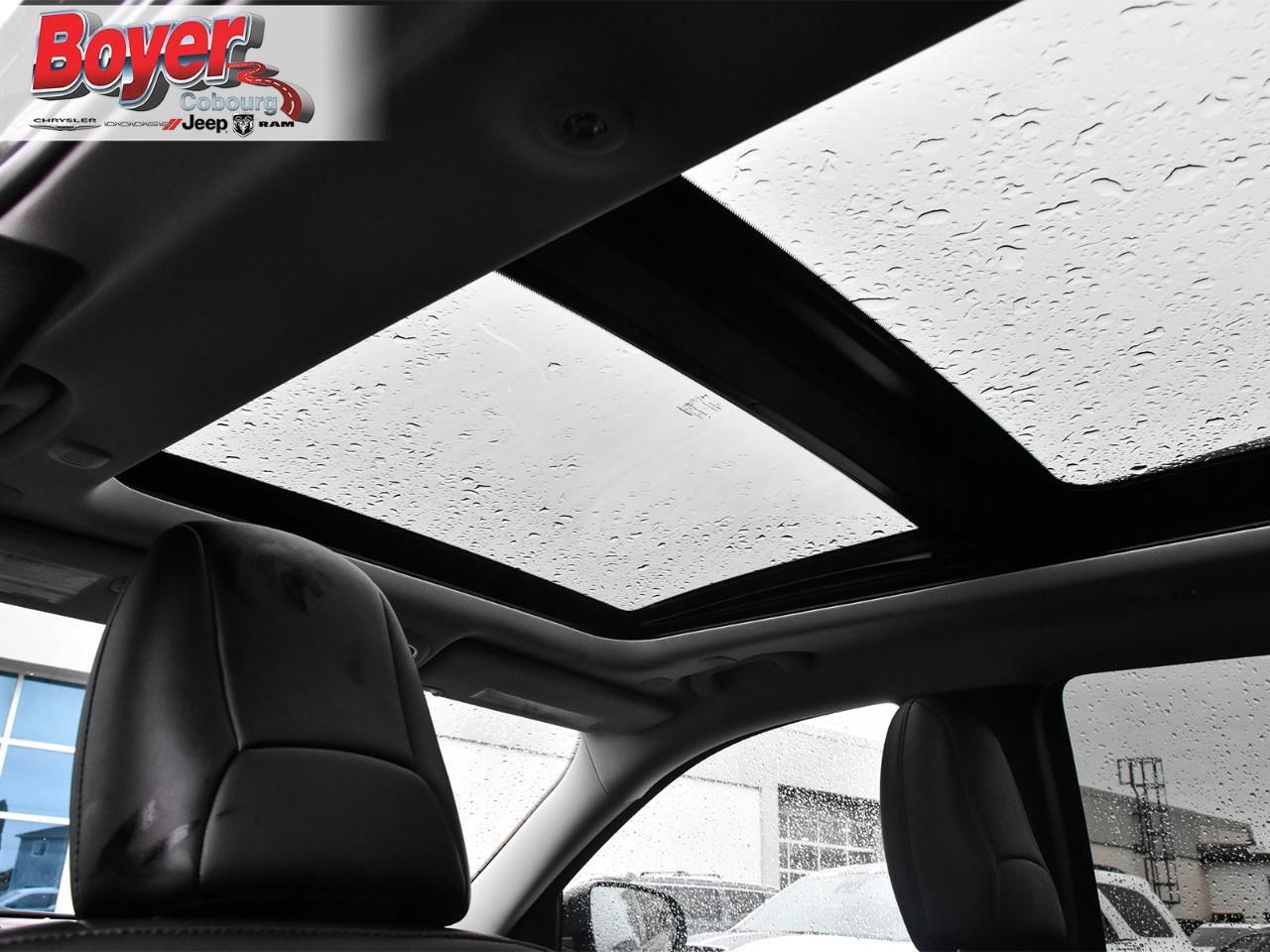 2023 Jeep Cherokee Trailhawk Photo