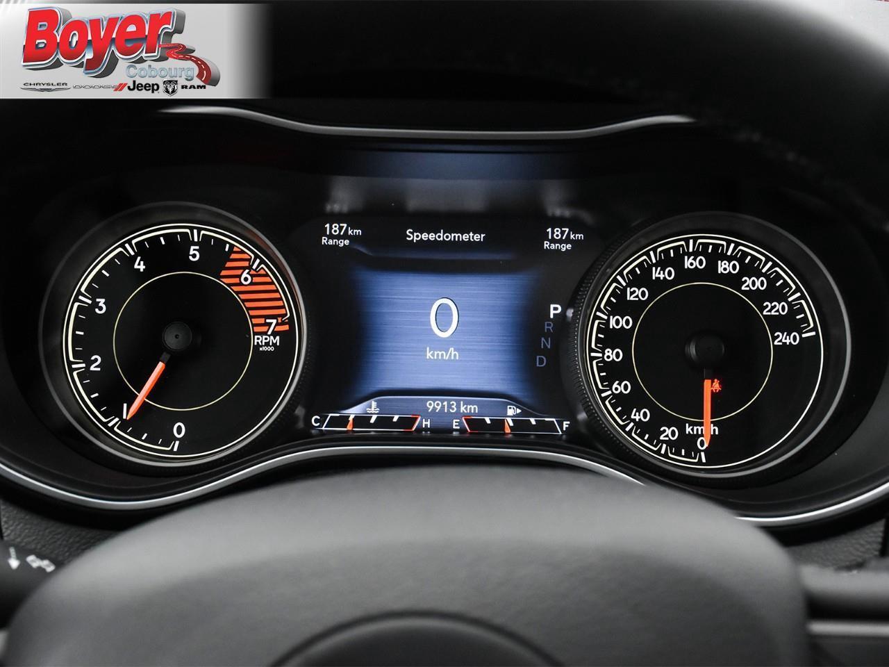 2023 Jeep Cherokee Trailhawk Photo