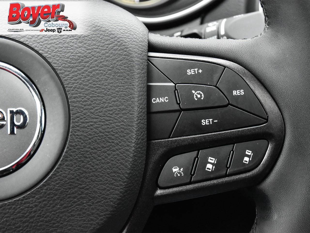 2023 Jeep Cherokee Trailhawk Photo