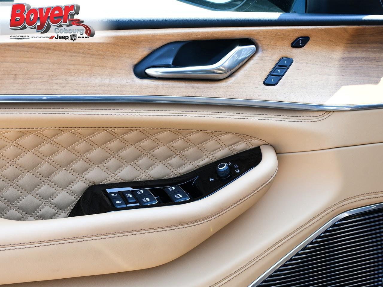 2024 Jeep Grand Cherokee L Summit Photo