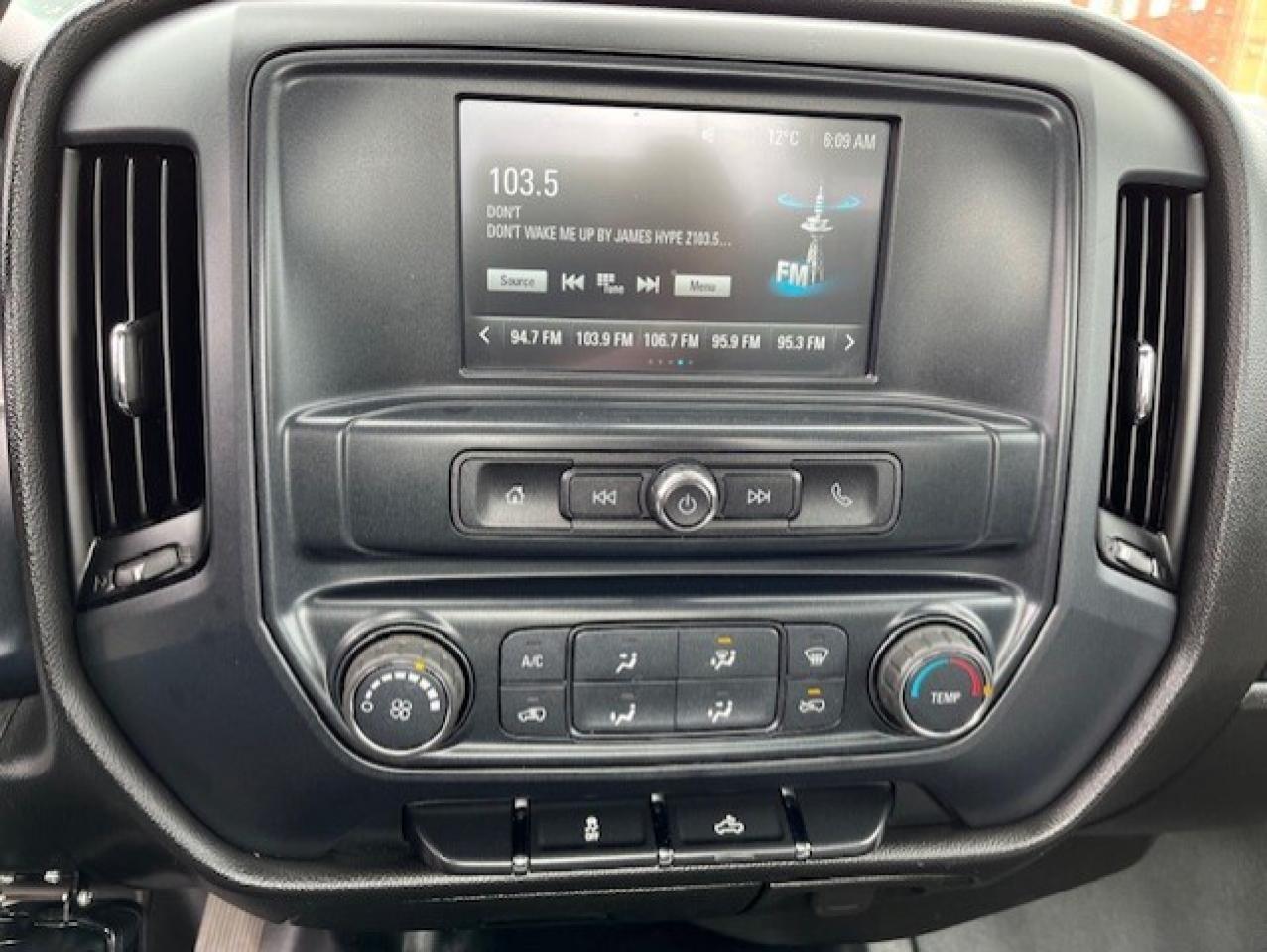 2018 Chevrolet Silverado 1500 LS 4WD 5.3L V8 REGULAR CAB 8 FOOT LONG BOX-CAMERA! Photo