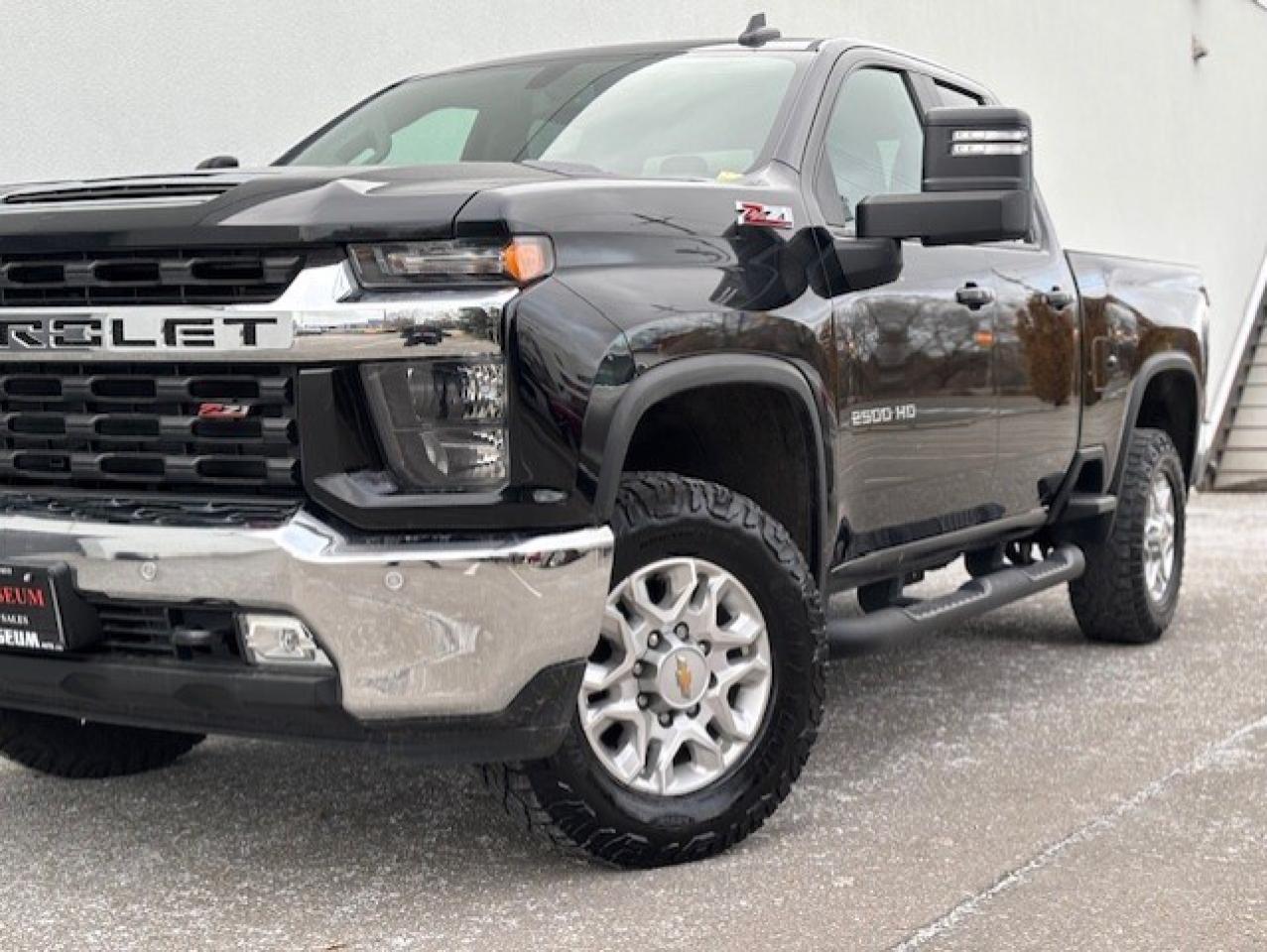 2022 Chevrolet SILVERADO 2500HD LT Z71 4WD DOUBLE CAB-SHORT BOX-LEATHER-CAM-TONNEA Photo