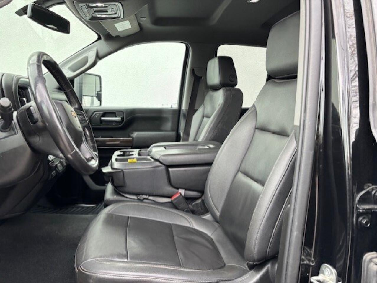 2022 Chevrolet SILVERADO 2500HD LT Z71 4WD DOUBLE CAB-SHORT BOX-LEATHER-CAM-TONNEA Photo