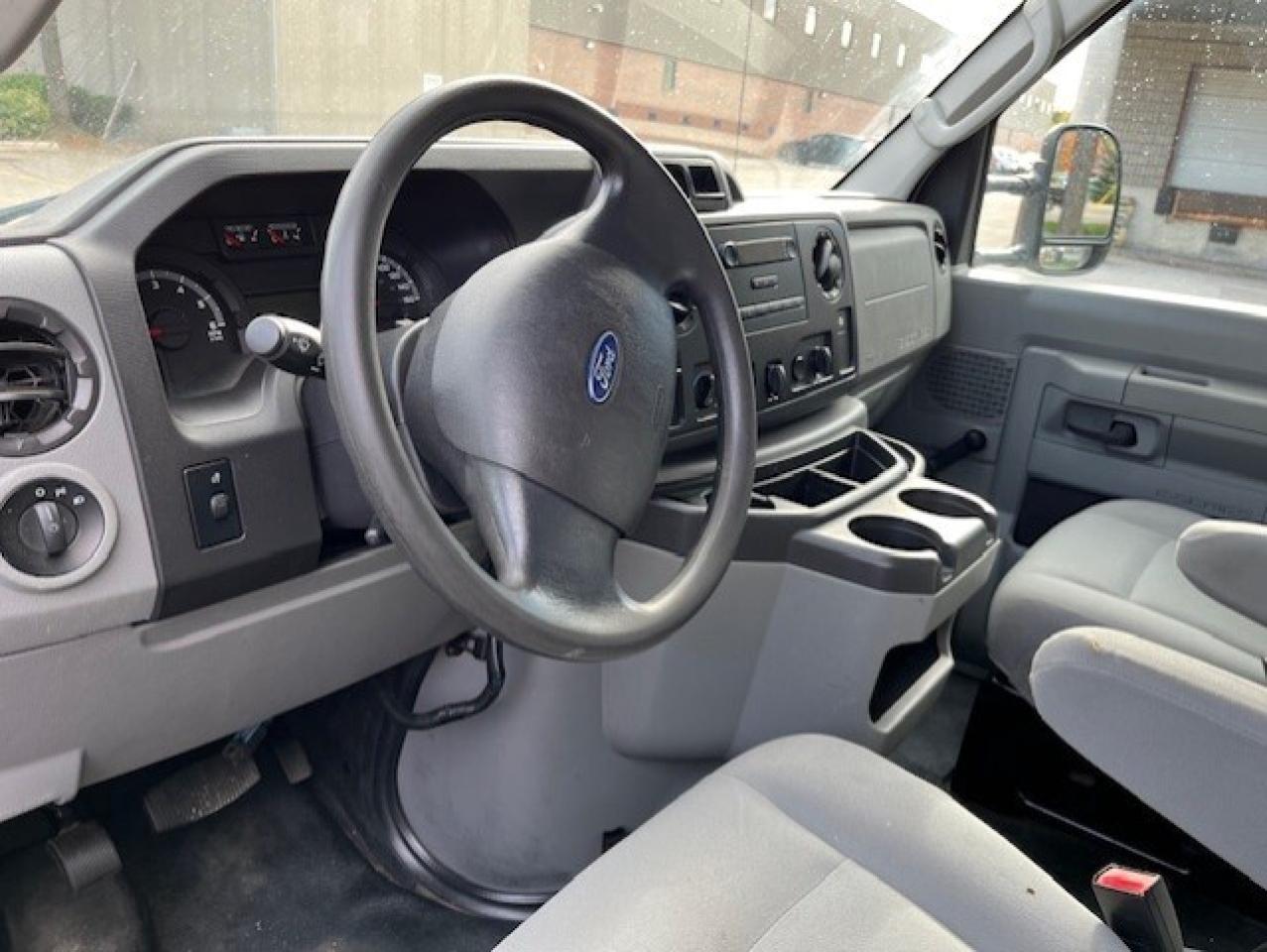 2017 Ford Econoline E-450 Super Duty 16' MULTI VANS CUBE-ROLL UP DOOR! Photo