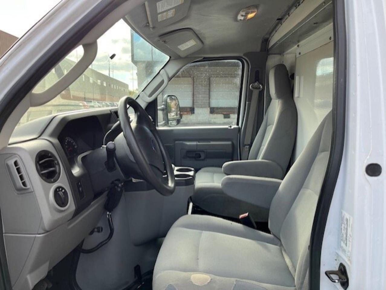 2017 Ford Econoline E-450 Super Duty 16' MULTI VANS CUBE-ROLL UP DOOR! Photo