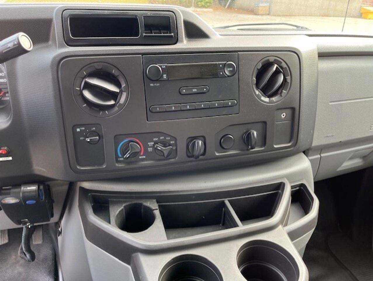 2017 Ford Econoline E-450 Super Duty 16' MULTI VANS CUBE-ROLL UP DOOR! Photo