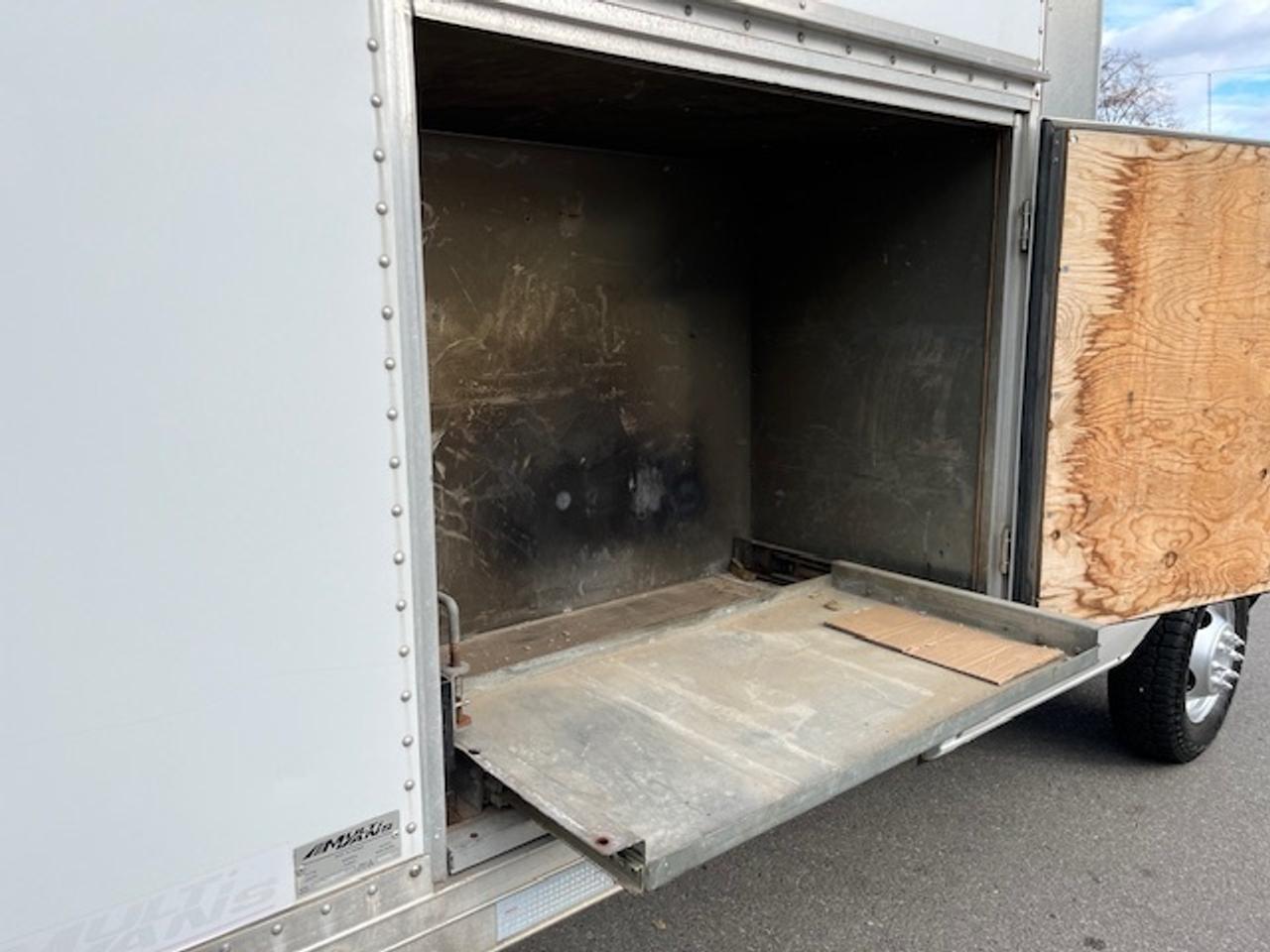 2017 Ford Econoline E-450 Super Duty 16' MULTI VANS CUBE-ROLL UP DOOR! Photo