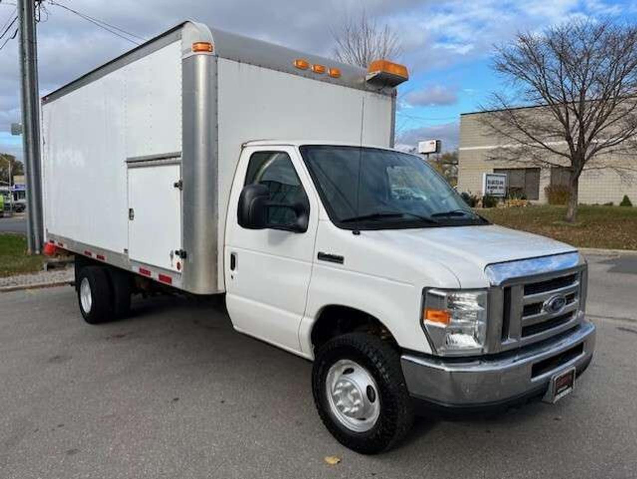 2017 Ford Econoline E-450 Super Duty 16' MULTI VANS CUBE-ROLL UP DOOR! Photo