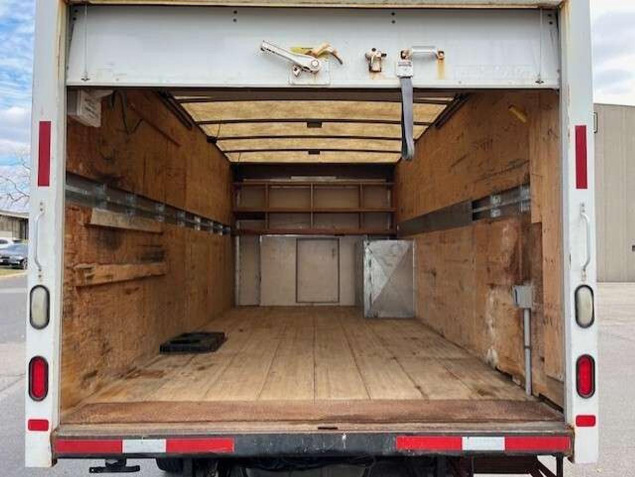 2017 Ford Econoline E-450 Super Duty 16' MULTI VANS CUBE-ROLL UP DOOR! Photo